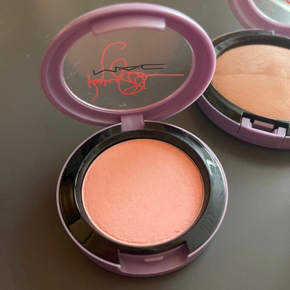 MAC Kelly Osbourne bundle - Picture 5 of 9